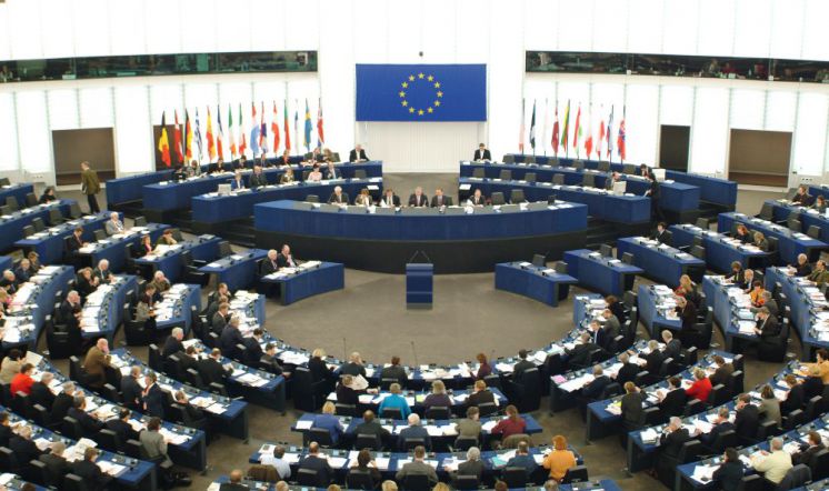 Parlament Europejski - jest problem z praworządnością na Węgrzech